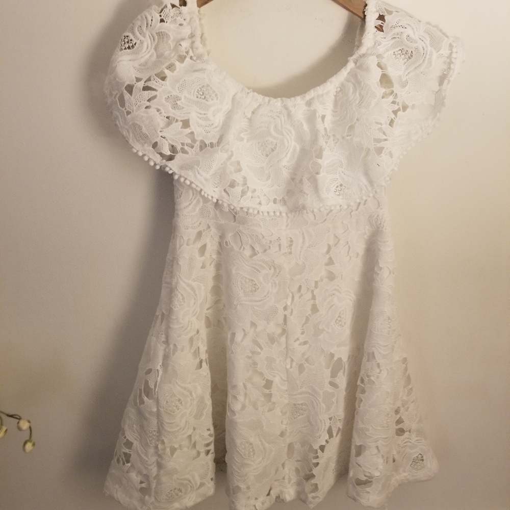Dress - Picture 3 of 3